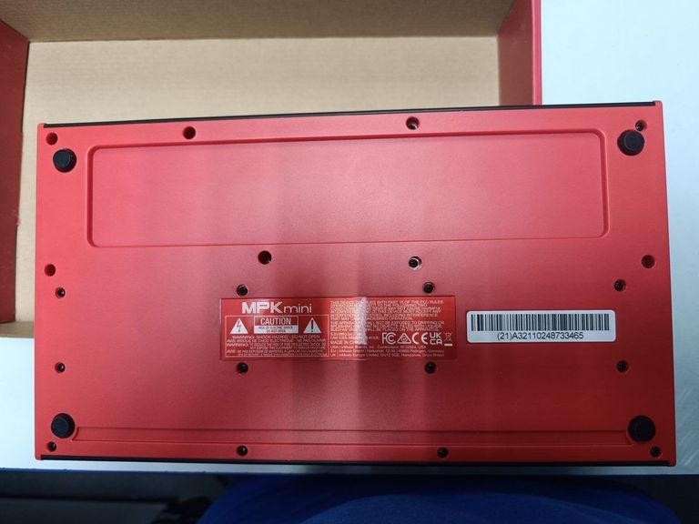 Дешиво Akai MPK MINI MK3 Red с ломбарда