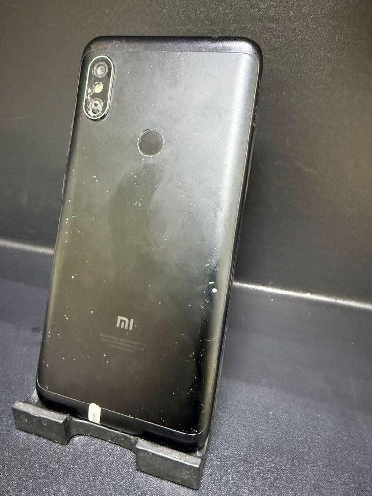 Купити Xiaomi Redmi Note 6 Pro 3/32GB Black Б/У