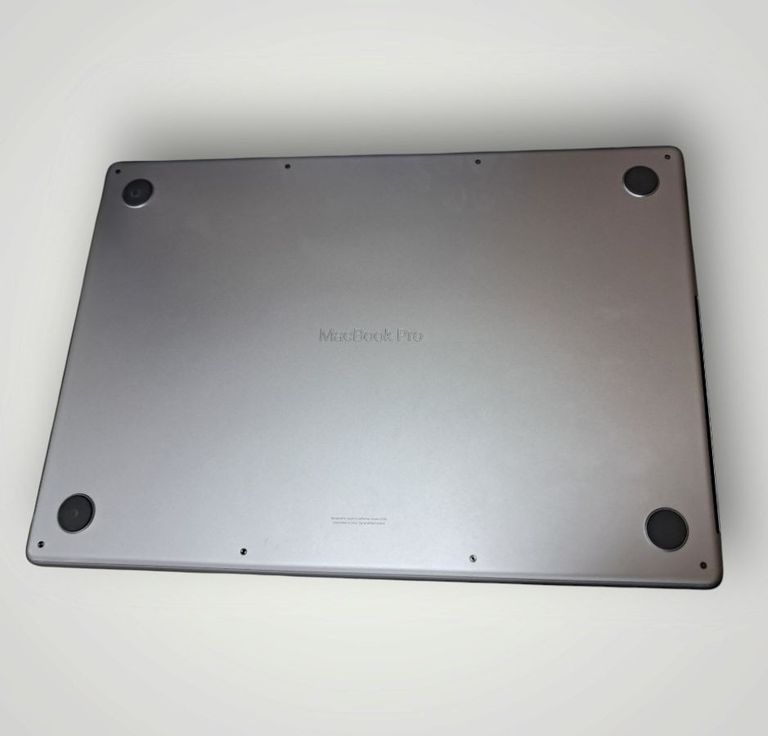 Дешиво Apple macbook pro 16" 2023 с ломбарда