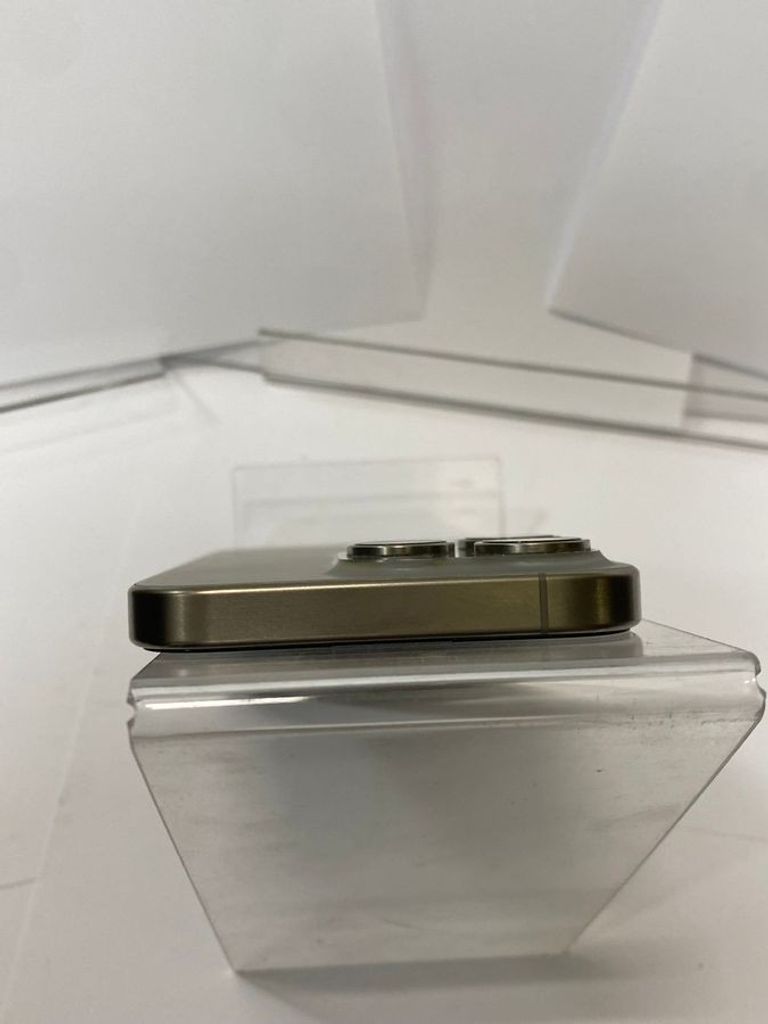 Apple iphone 15 pro 512gb Код:01-200888844. Изображение 6
