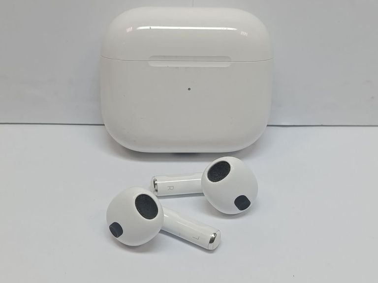 Дешиво Apple airpods 3rd generation с ломбарда