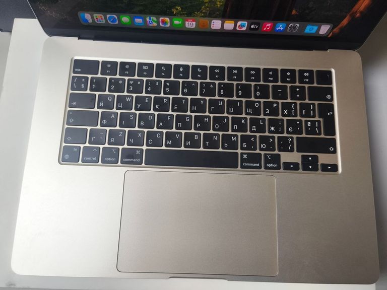 Оголошення Apple macbook air 15" m3 2024 Б/У