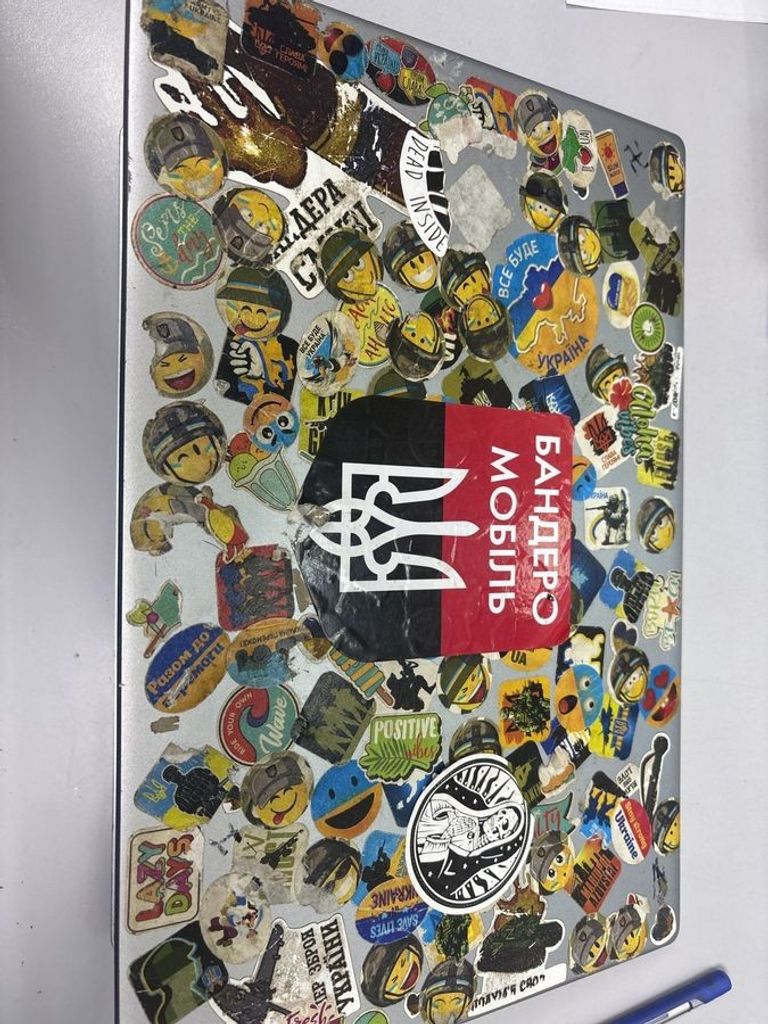 Оголошення Acer 15/athlon 3050u ddr4/4gb ddr4/hdd *відсутній/ssd 128 gb/*інтегрована Б/У