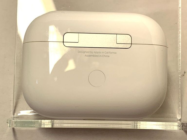 Оголошення Apple airpods pro 2nd generation with magsafe charging case usb-c Б/У