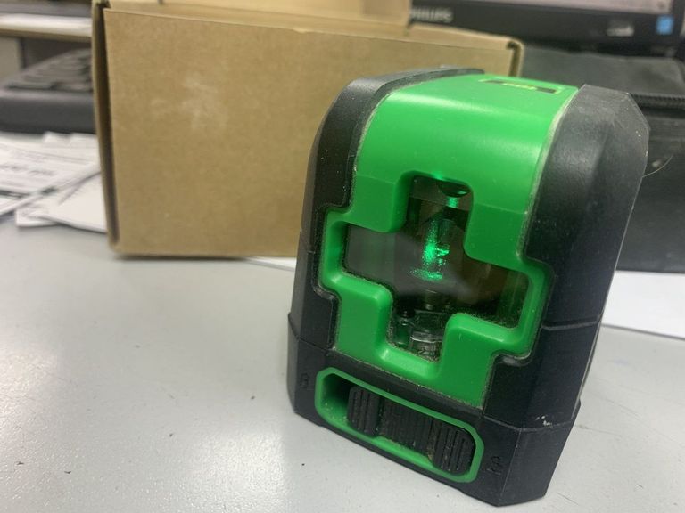 Дешево Protester LL102G з ломбарду