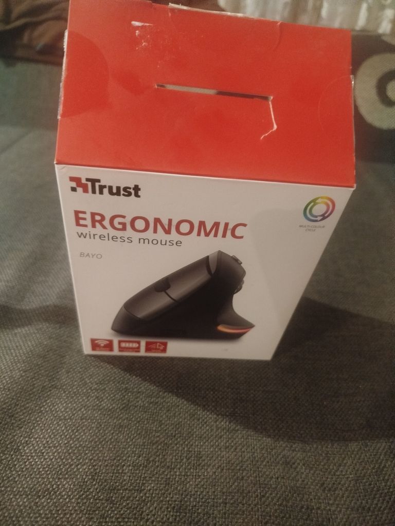 Trust Bayo Ergonomic Rechargeable Wireless Mouse Код:null. Зображення 5