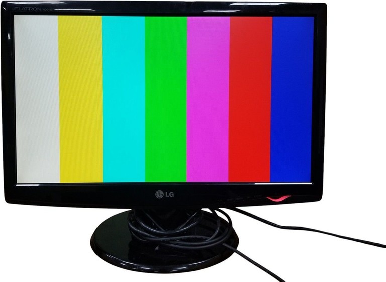 Купити Lg w2043s Б/У