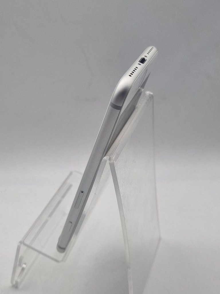 Apple iphone 8 64gb Код:01-200937236. Зображення 5