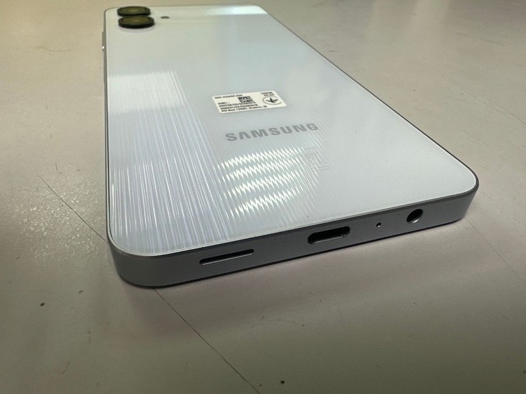 Розпродаж Samsung galaxy a06 4/128gb, продавець Техноскарб