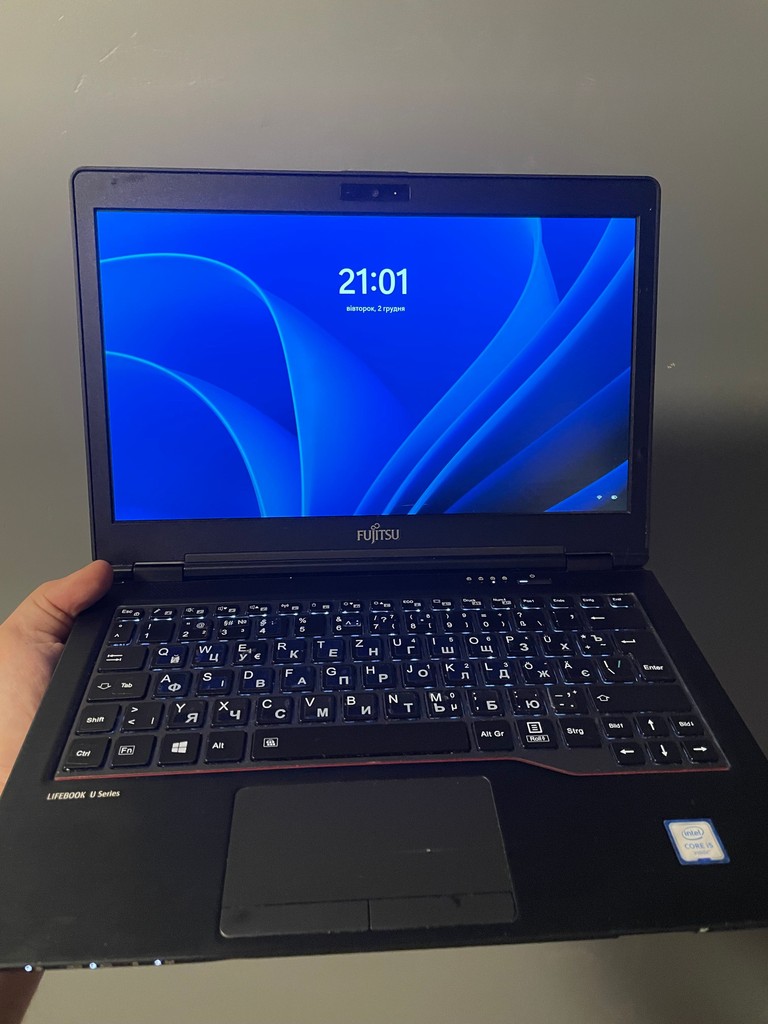 Купити Fujitsu U727 Б/У