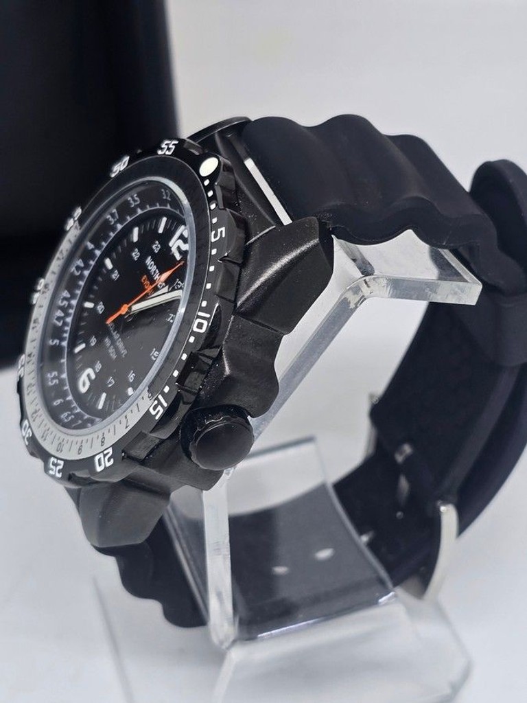 Дешиво North edge Evoque 2 Black с ломбарда