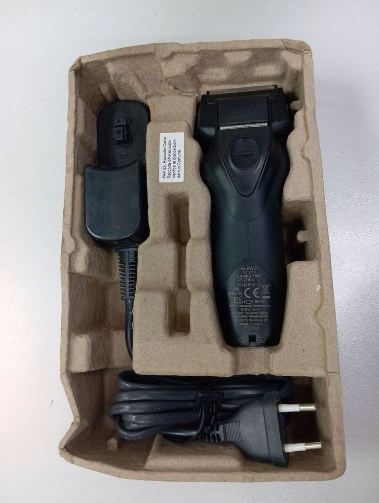 Дешиво Panasonic ES-RW31-K503 с ломбарда