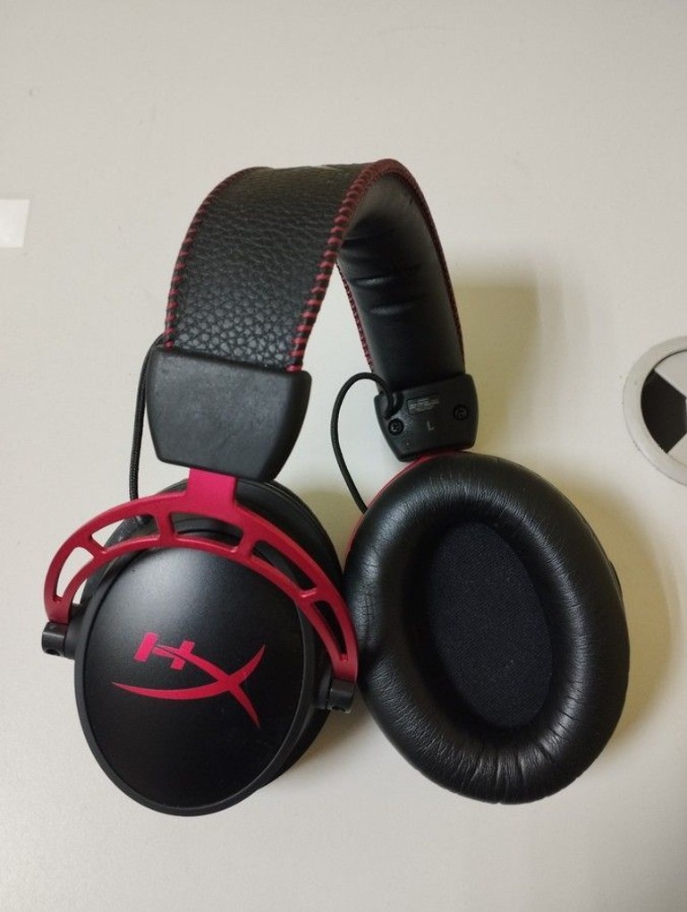 Оголошення Hyperx cloud alpha wireless Б/У