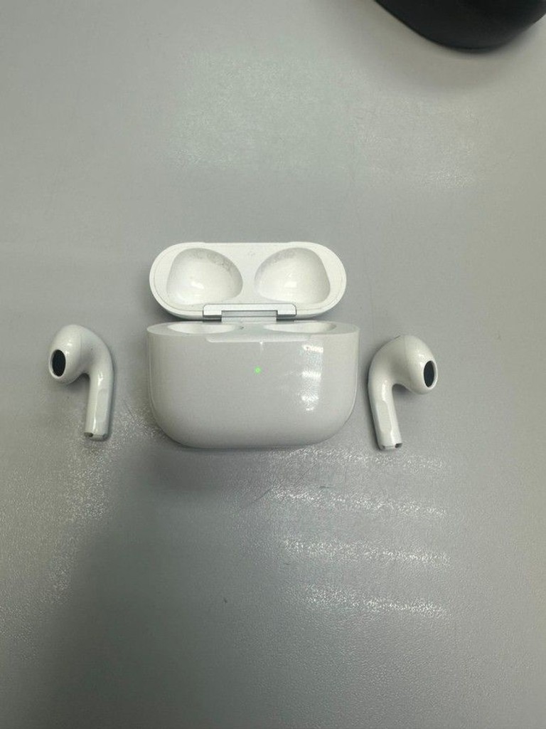 Купити Apple airpods 3rd generation Б/У