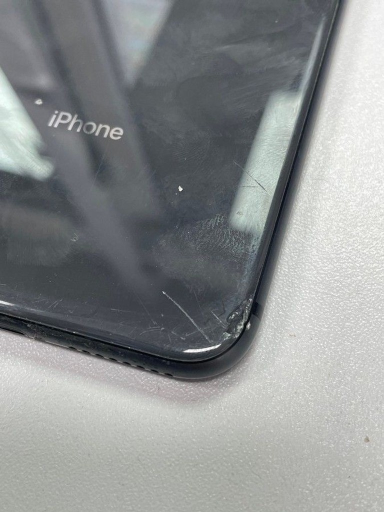 Apple iphone 8 plus 64gb Код:01-200996339. Зображення 5