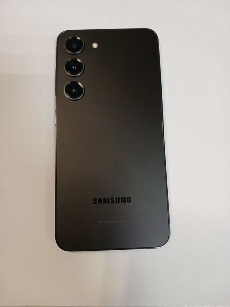 Дешево Samsung galaxy s23 8/128gb з ломбарду