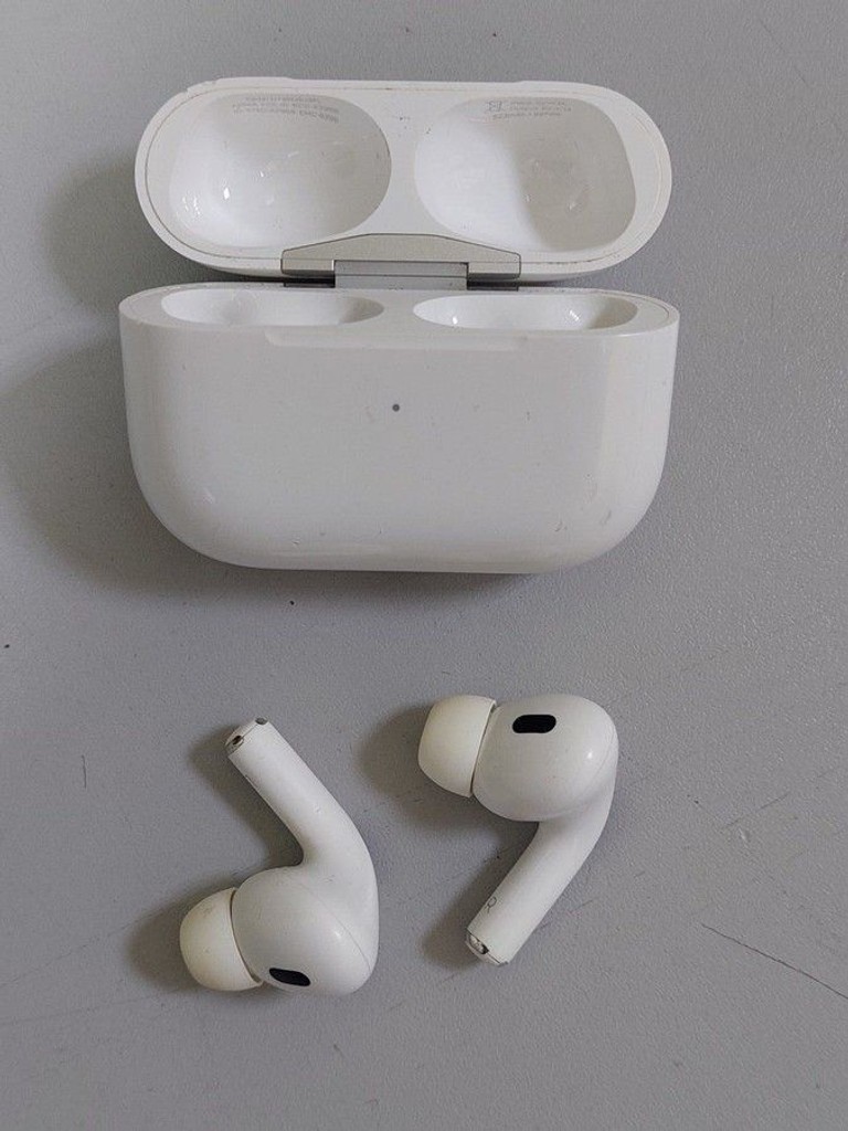 Розпродаж Apple airpods pro 2nd generation with magsafe charging case usb-c, продавець Техноскарб