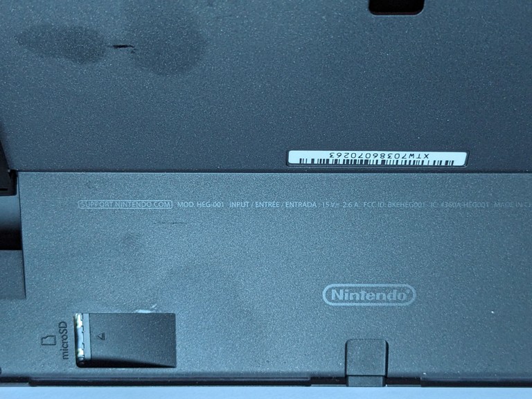 Дешево Ігрова приставка Nintendo Switch OLED (HEG-001) з ломбарду