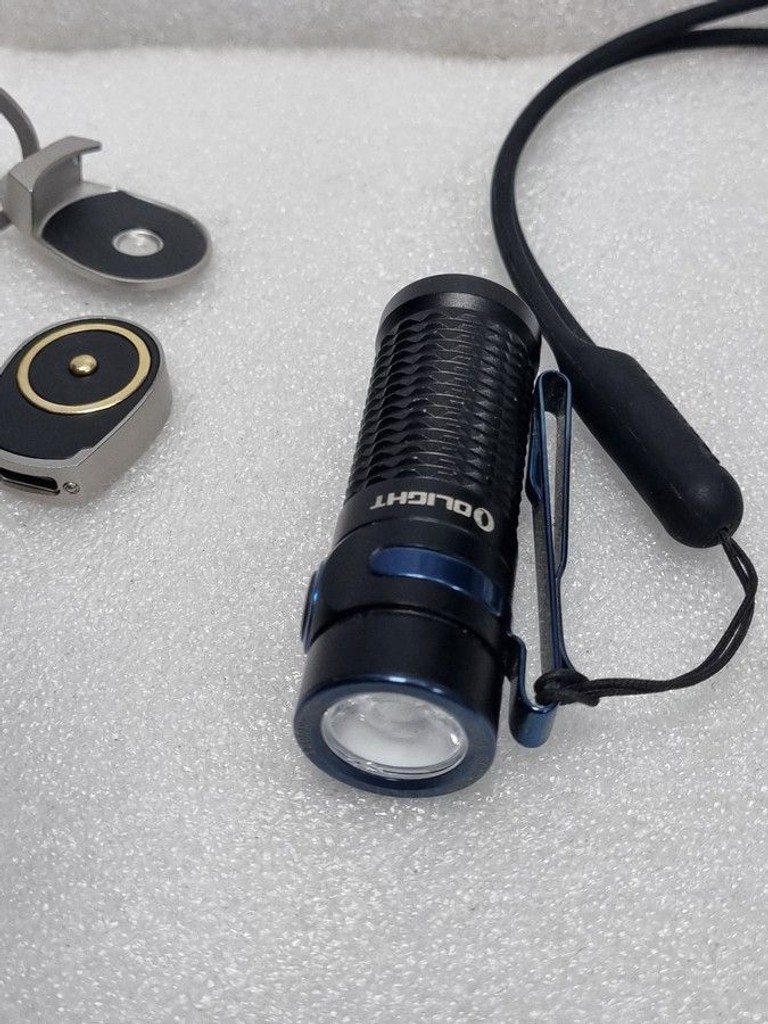 Оголошення Olight Baton 4 Black Б/У