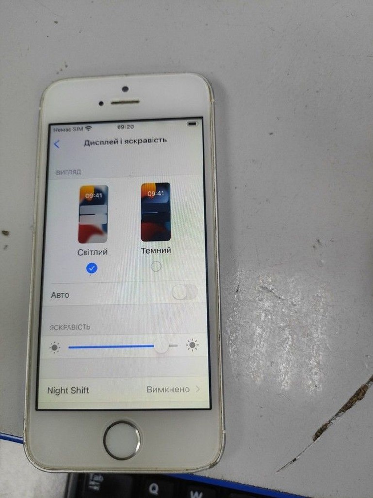 Дешево Apple iphone se 1 32gb з ломбарду