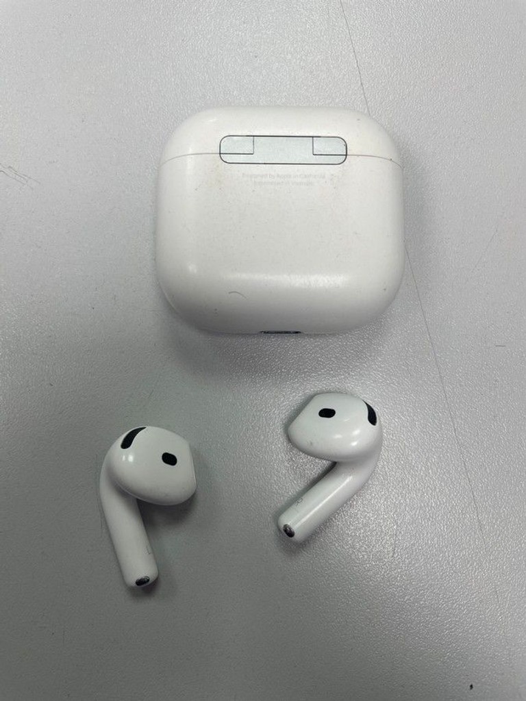 Дешево Apple airpods 4 з ломбарду