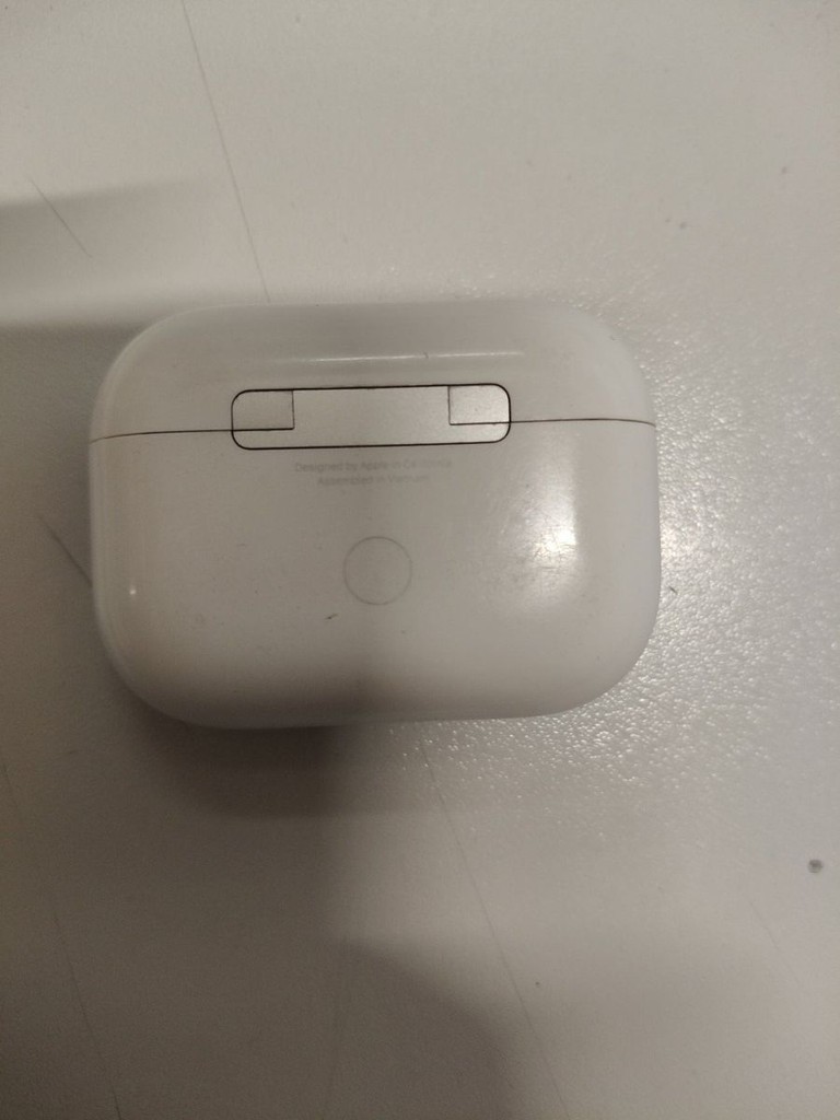 Оголошення Apple airpods pro 2nd generation with magsafe charging case usb-c Б/У