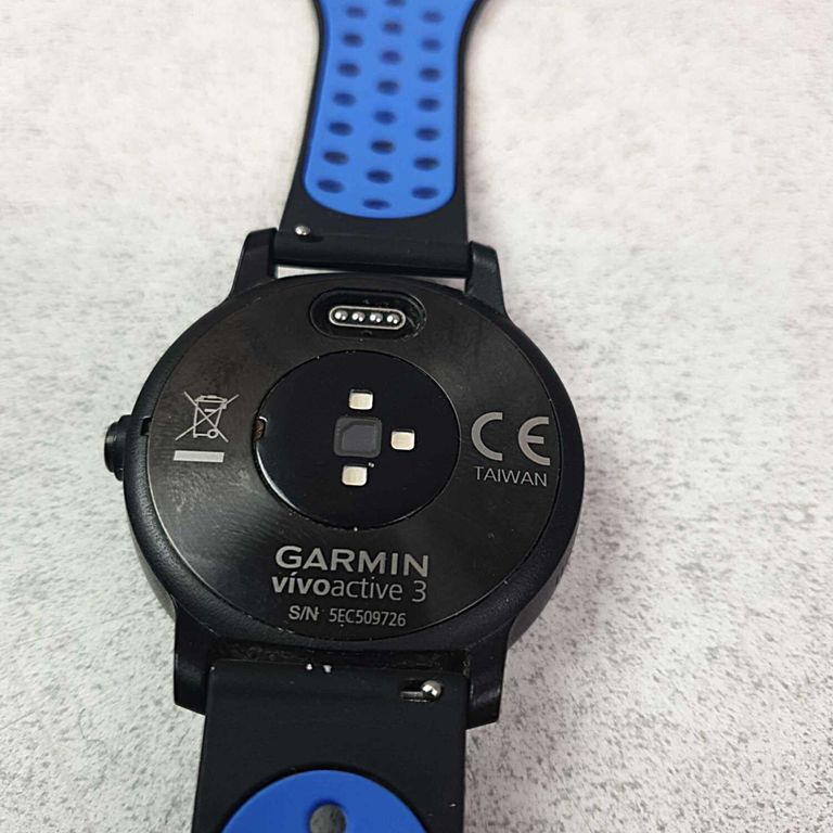 Garmin VIVOACTIVE 3 MUSIC BLACK WITH STAINLESS HARDWARE (010-01985-03/02) Код:2000003768905. Изображение 4