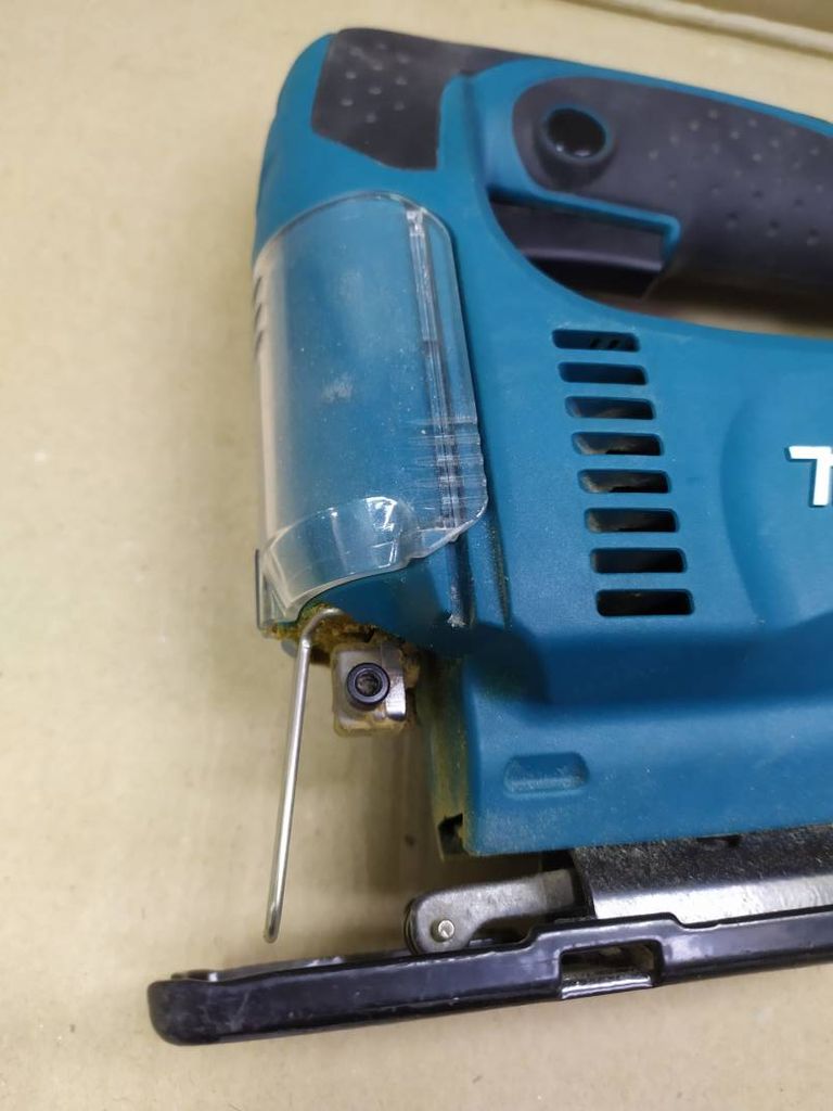 Makita 4326