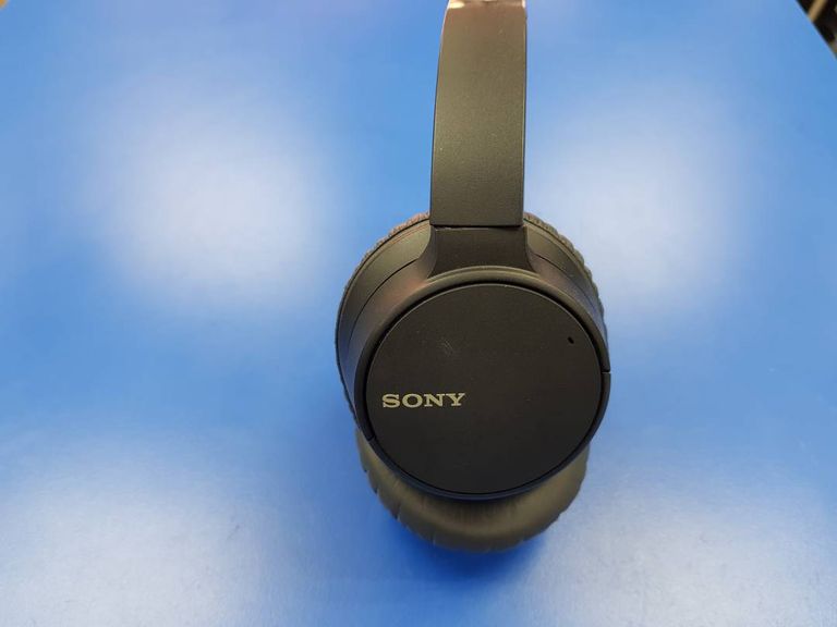 Sony wh-ch700