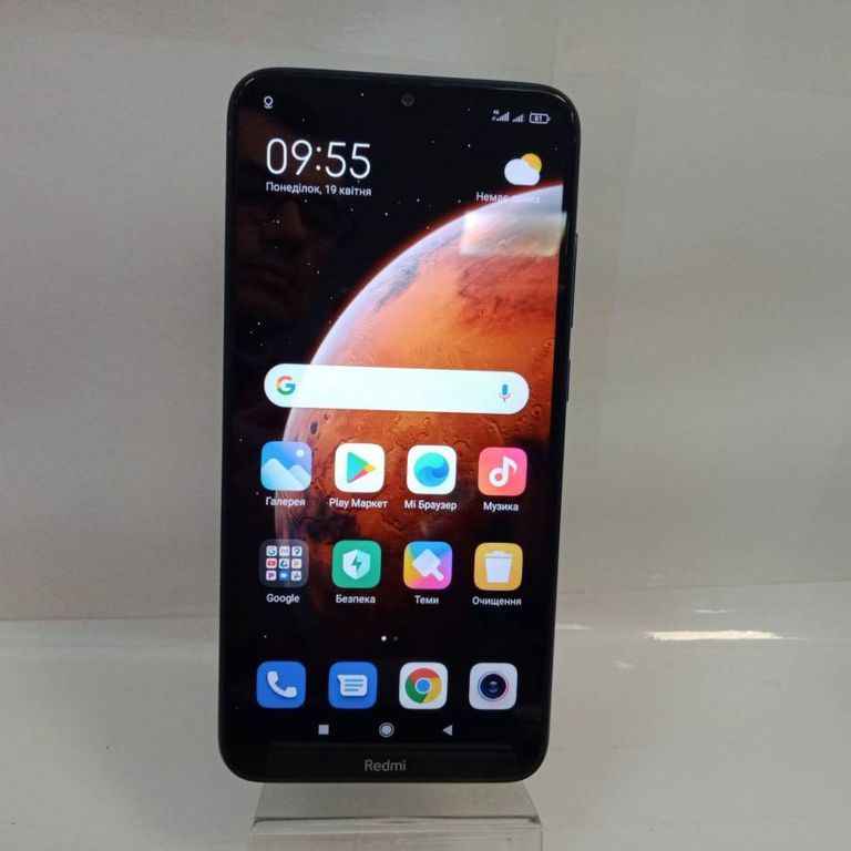 Купити Xiaomi Redmi 8 3/32GB Blue Б/У