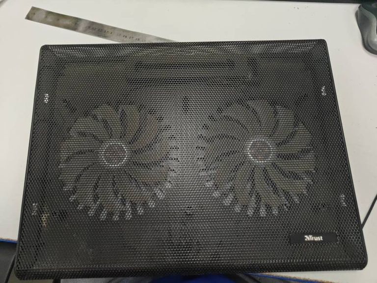 Оголошення Trust azul laptop cooling stand Б/У