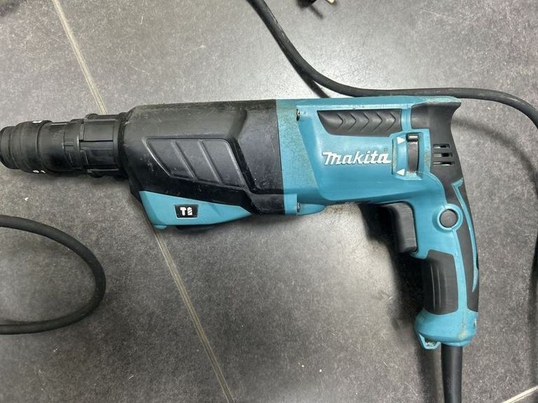 Купити Makita HR2630T Б/У