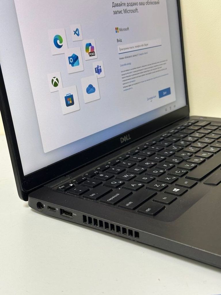 Дешиво Dell latitude 5400 chromebook 14"/celeron 4305u 2.2 ghz/ram8gb/ssd128gb/intel hd graphics с ломбарда