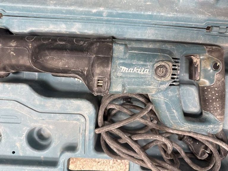 Оголошення Makita jr 3050t Б/У