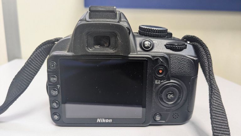 Nikon d3100 + af-s nikkor 18-105mm 1:3,5-5,6g ed vr dx Код:01-200543027. Зображення 8