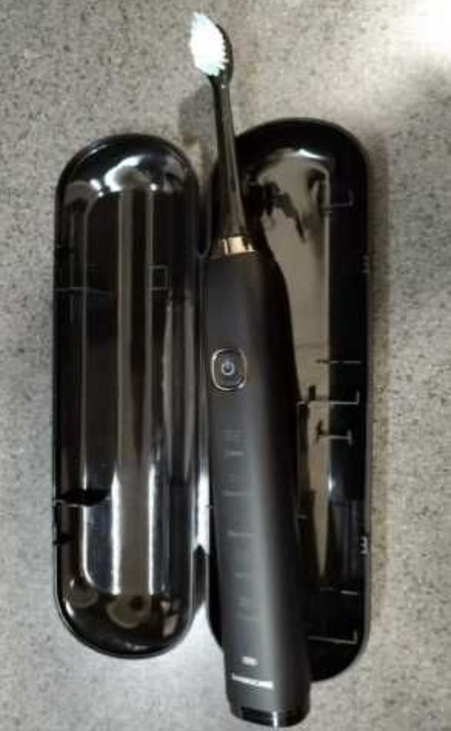 Купити Електрична зубна щітка б/у із насадками Sarmocare Б/У