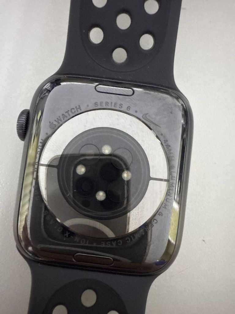Оголошення Apple watch series 6 44mm a2292 Б/У