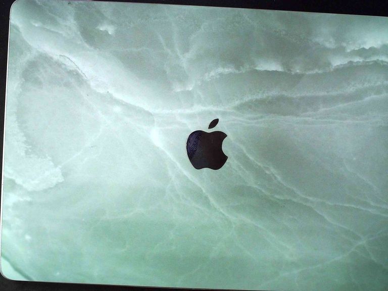 Дешево Apple macbook pro a2251 13,3"/ core i5 2,0ghz/ram16gb/ssd500gb/intel iris graphics з ломбарду