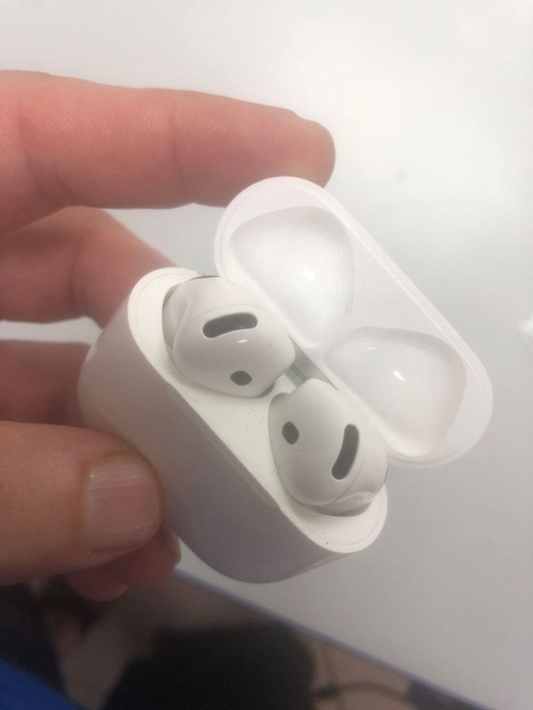 Распродажа Apple airpods 4, продавец Техноскарб