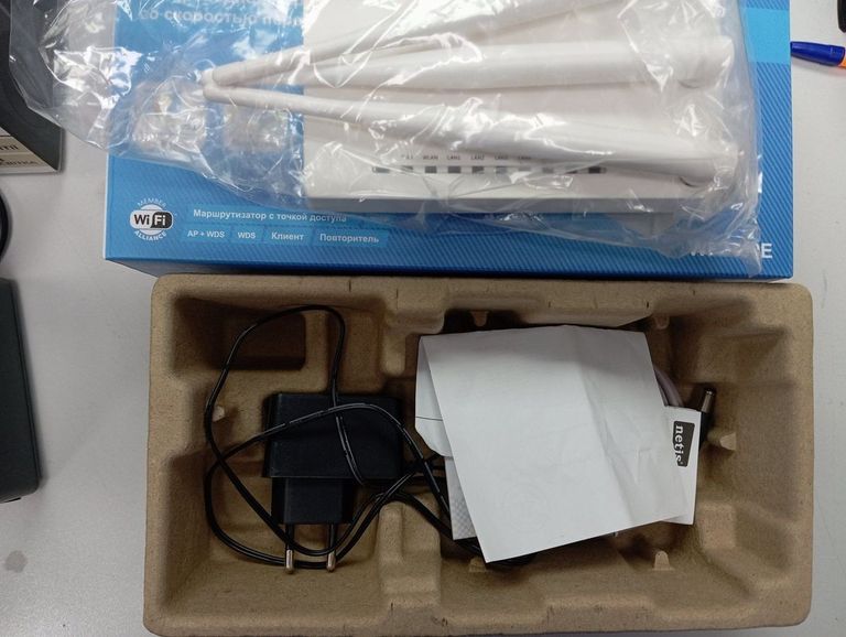 Купить Netis systems WF2409E Б/У