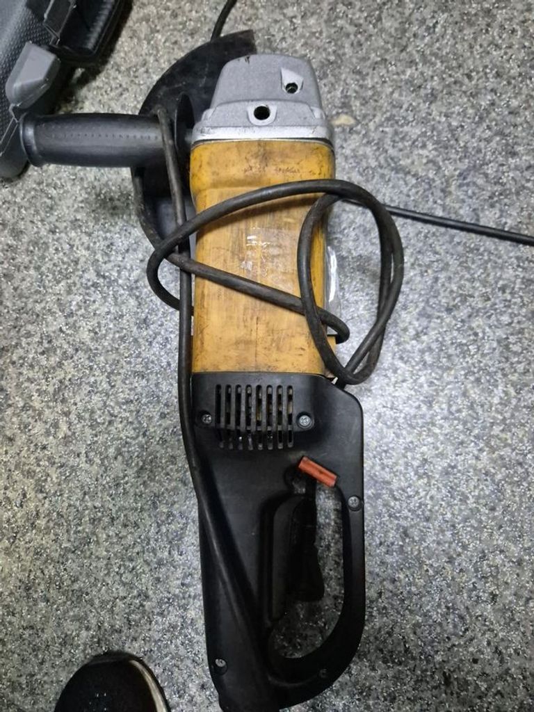 Дешево Einhell bws 230/3 з ломбарду