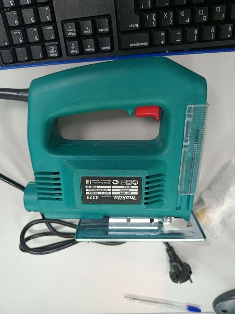 Купити Makita 4329 Б/У