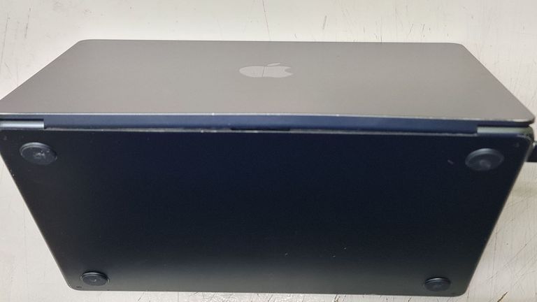 Apple macbook air 13,6" m2 2022 Код:01-200756638. Изображение 8