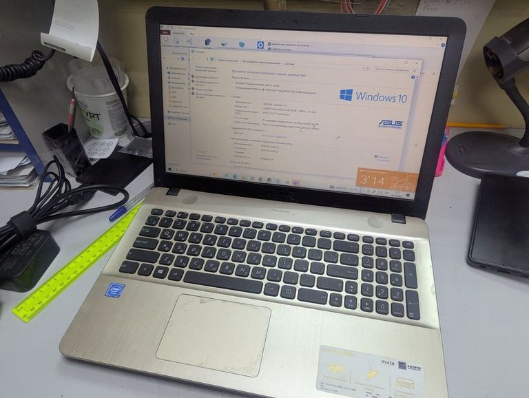 Дешиво Asus 15/celeron n3350 ddr3/4gb ddr3/hdd 400 gb/ssd *відсутній/*інтегрована с ломбарда