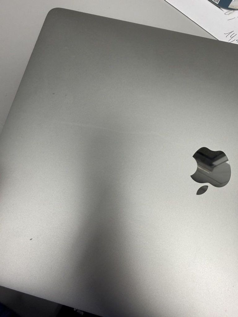 Apple macbook pro/a1990/ core i7 2,6ghz/ ram16gb/ ssd256gb/ amd pro 555x 4gb/ retina, touch bar Код:01-200778689. Изображение 5