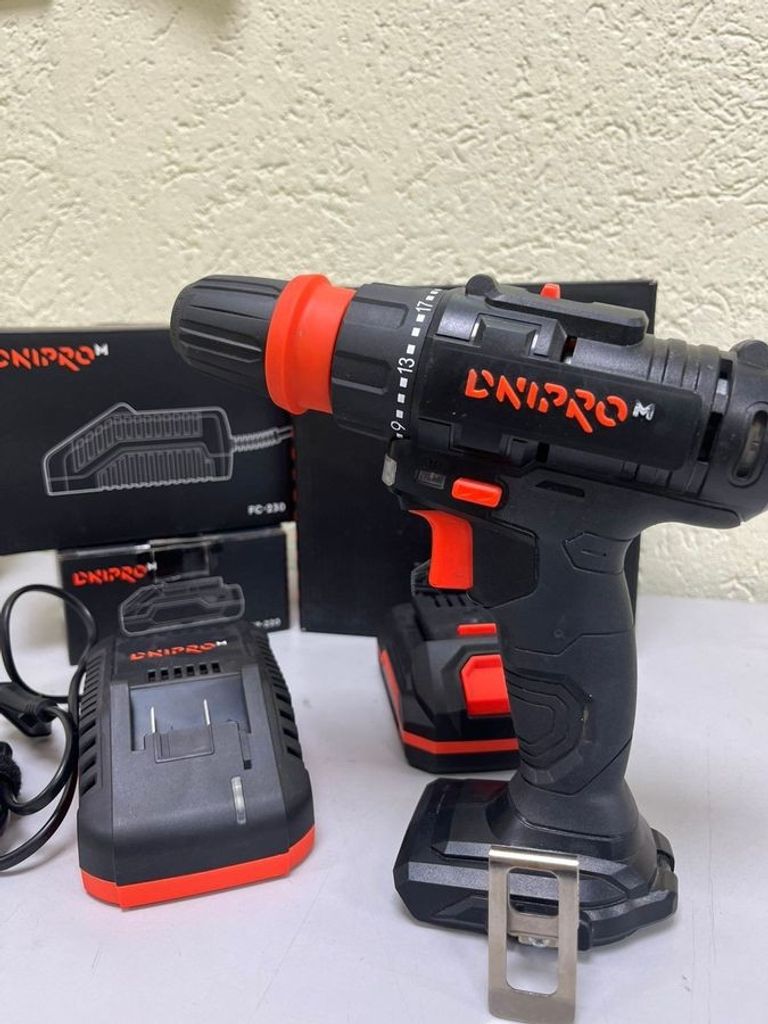 Объявление Dnipro-M cd-218q + 1акб 2ah + зп Б/У