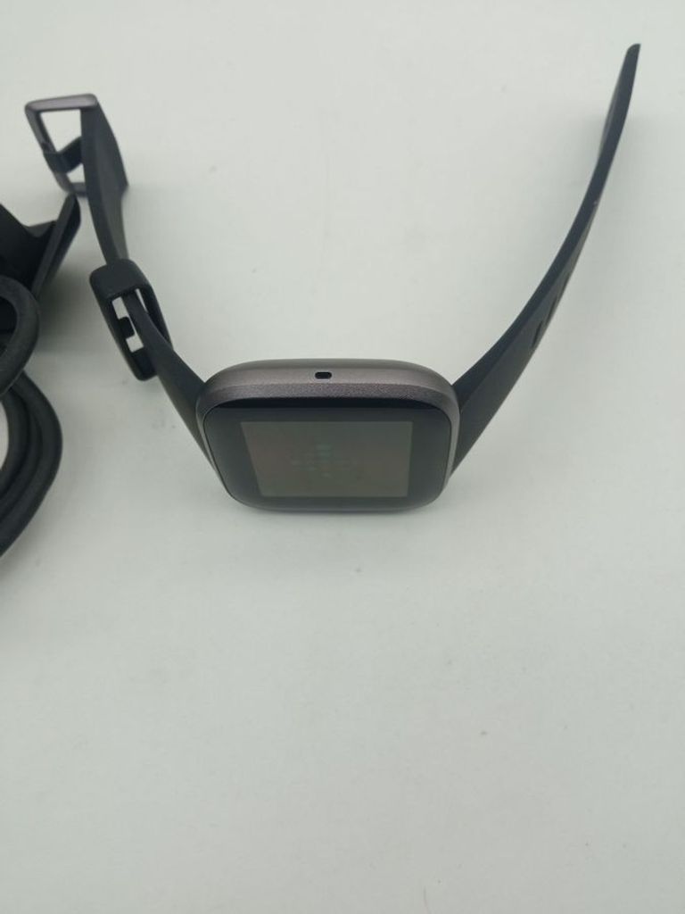 Оголошення Fitbit versa 2 Б/У