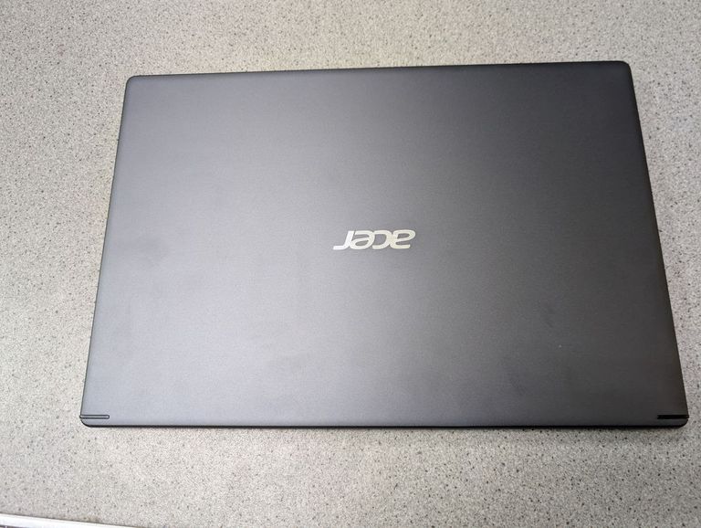 Оголошення Acer 15/ryzen 3 5300u ddr4/8gb ddr4/ssd 512 gb/radeon rx640 2gb Б/У