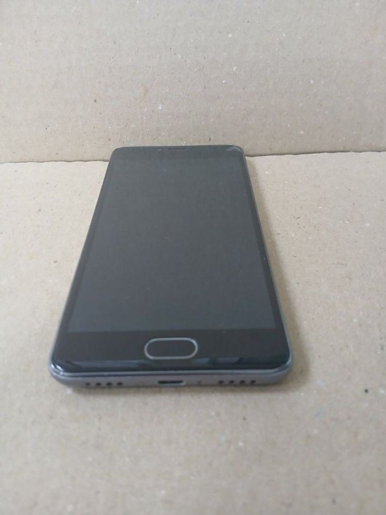 Оголошення Meizu m3s (flyme osg) 32gb Б/У