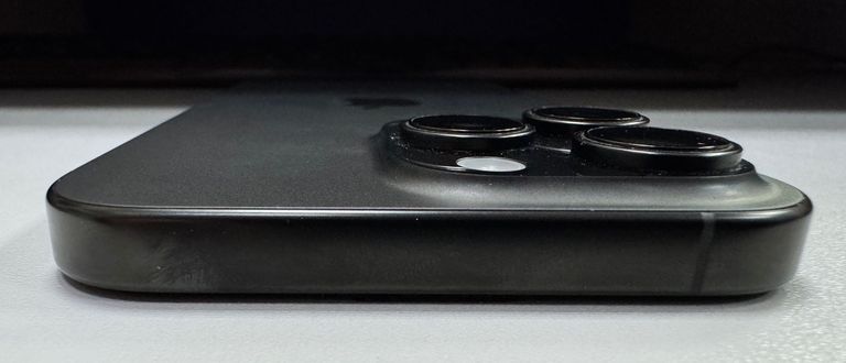 Apple iPhone 16 Pro Max 256GB eSIM Black Titanium (MYW33) Код:01-200796449. Зображення 10